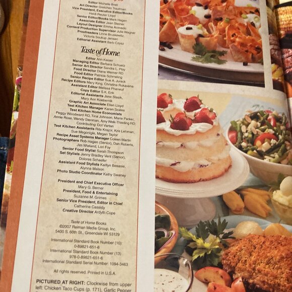 Taste Of Home Healthy Cooking Cookbook 2009 and 2008 Annual Recipes Cookbook - Picture 10 of 16